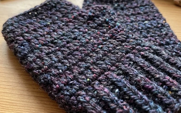 Sparkler Mitts Free Crochet Pattern